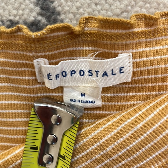 Striped off the shoulder crop top - Picture 2 of 5